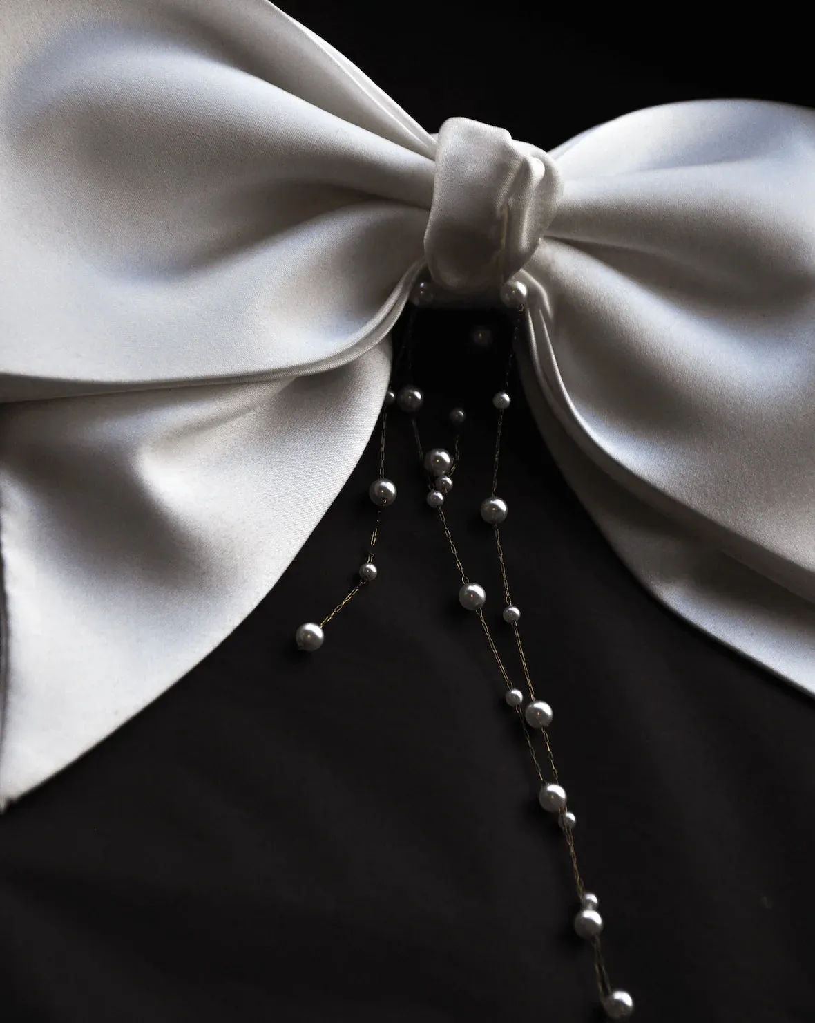 A'el Este - Chantal - Satin & Pearl Bridal Bow - White