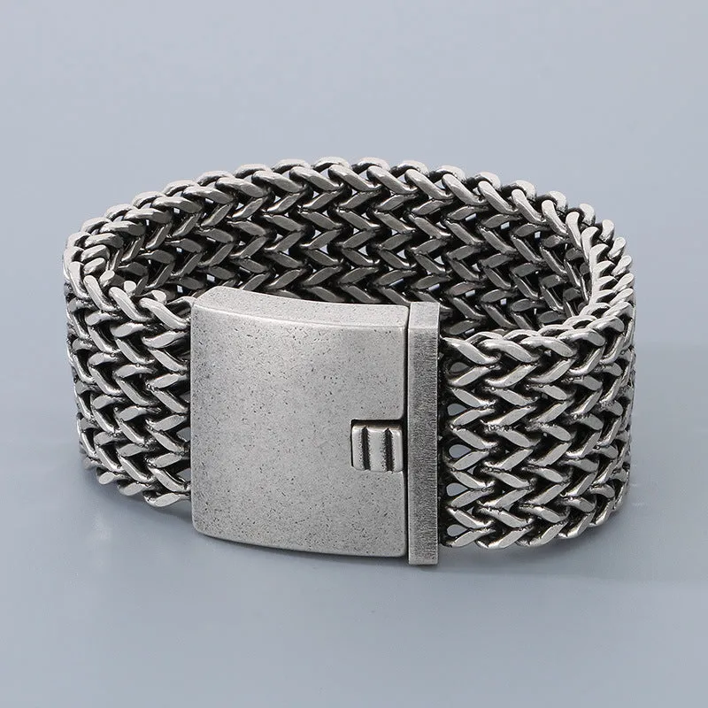 Bold Titanium Steel Fish Scale Bracelet for Men - Unique Electroplated Design