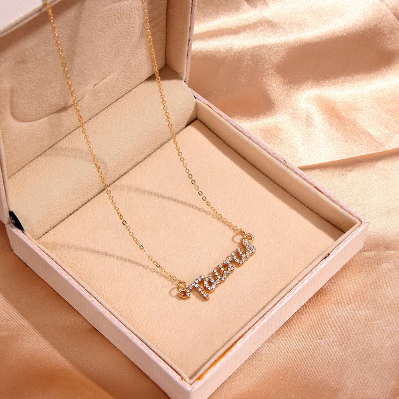 Butterfly Pendant Necklace Female Shiny Crystal Clavicle Chain Fashion New Design Jewelry