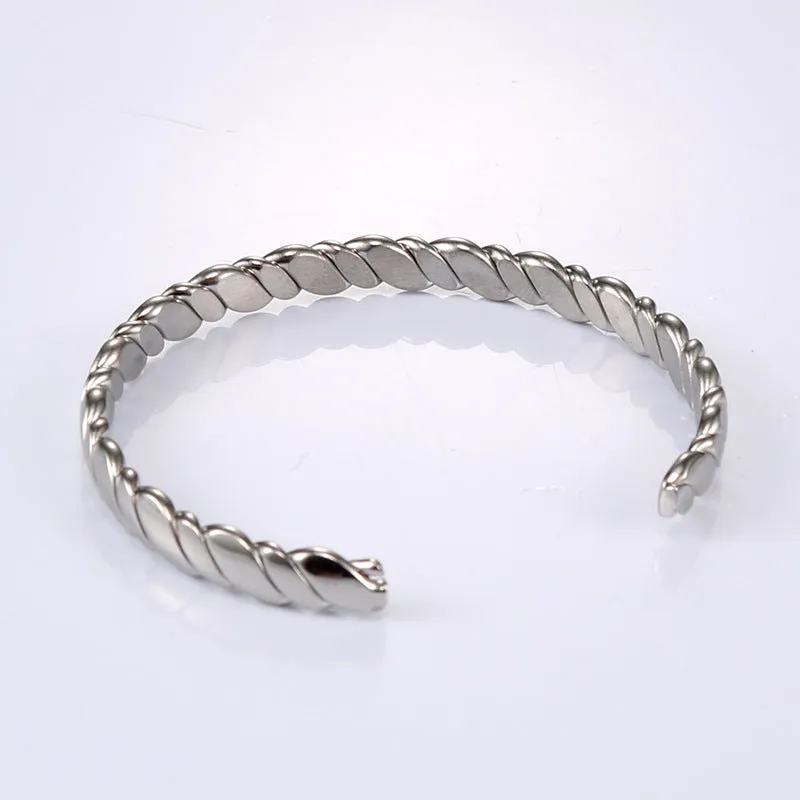 Custom Minimalist Titanium Steel Bracelet for Women - Stylish Everyday Jewelry