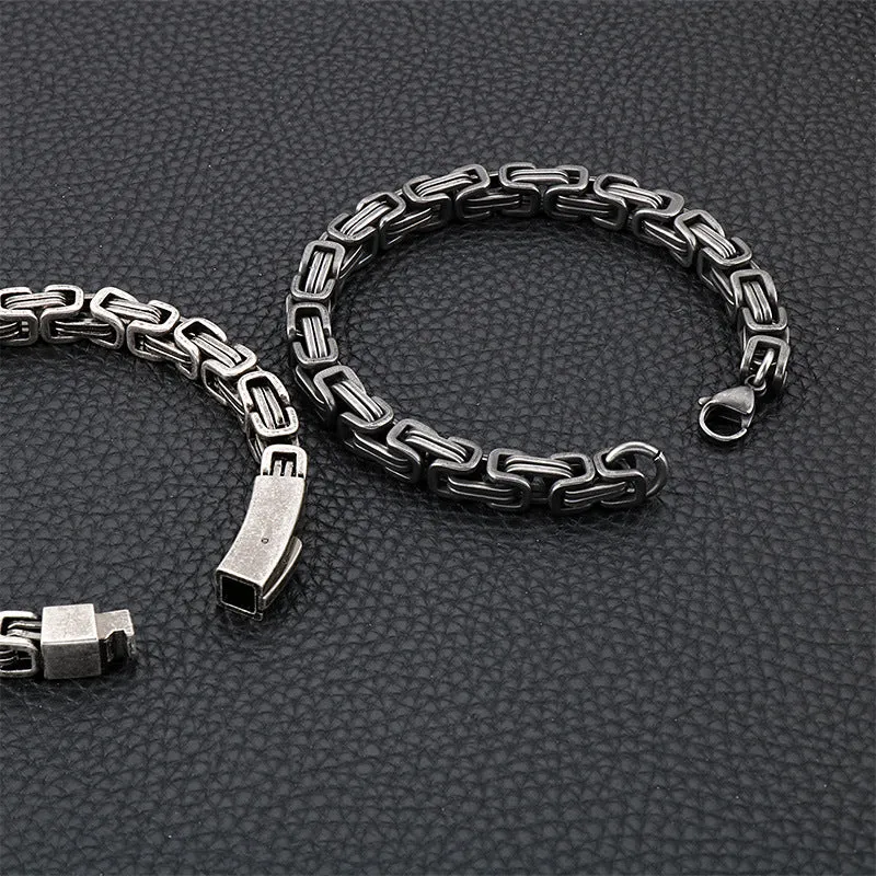 Customizable Retro Titanium Steel Men's Emperor Chain Bracelet