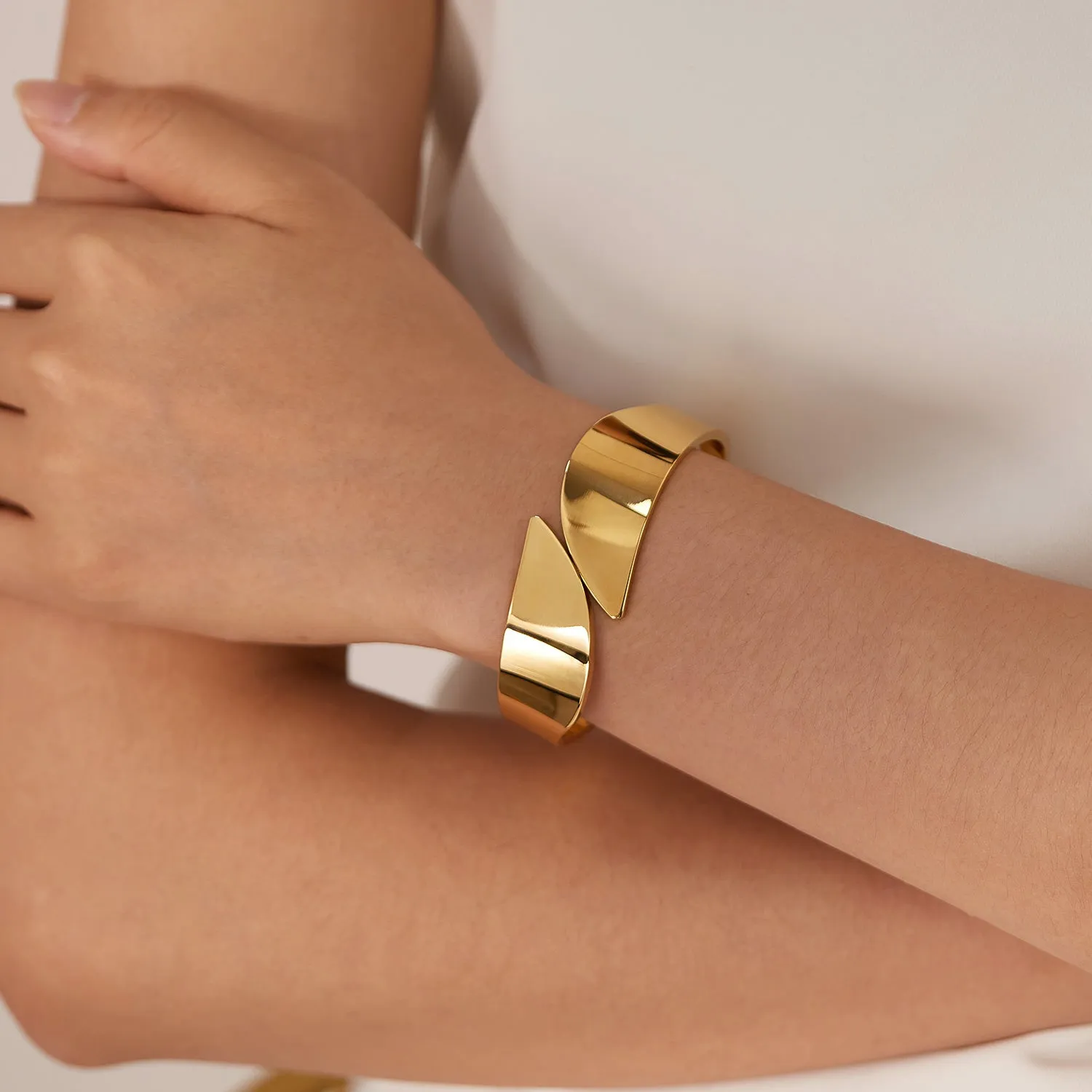 Elegant Gold Finish Wide Cuff Bangle for Women - Fashion Jewelry Bracelet, Adjustable, Modern Minimalist Design