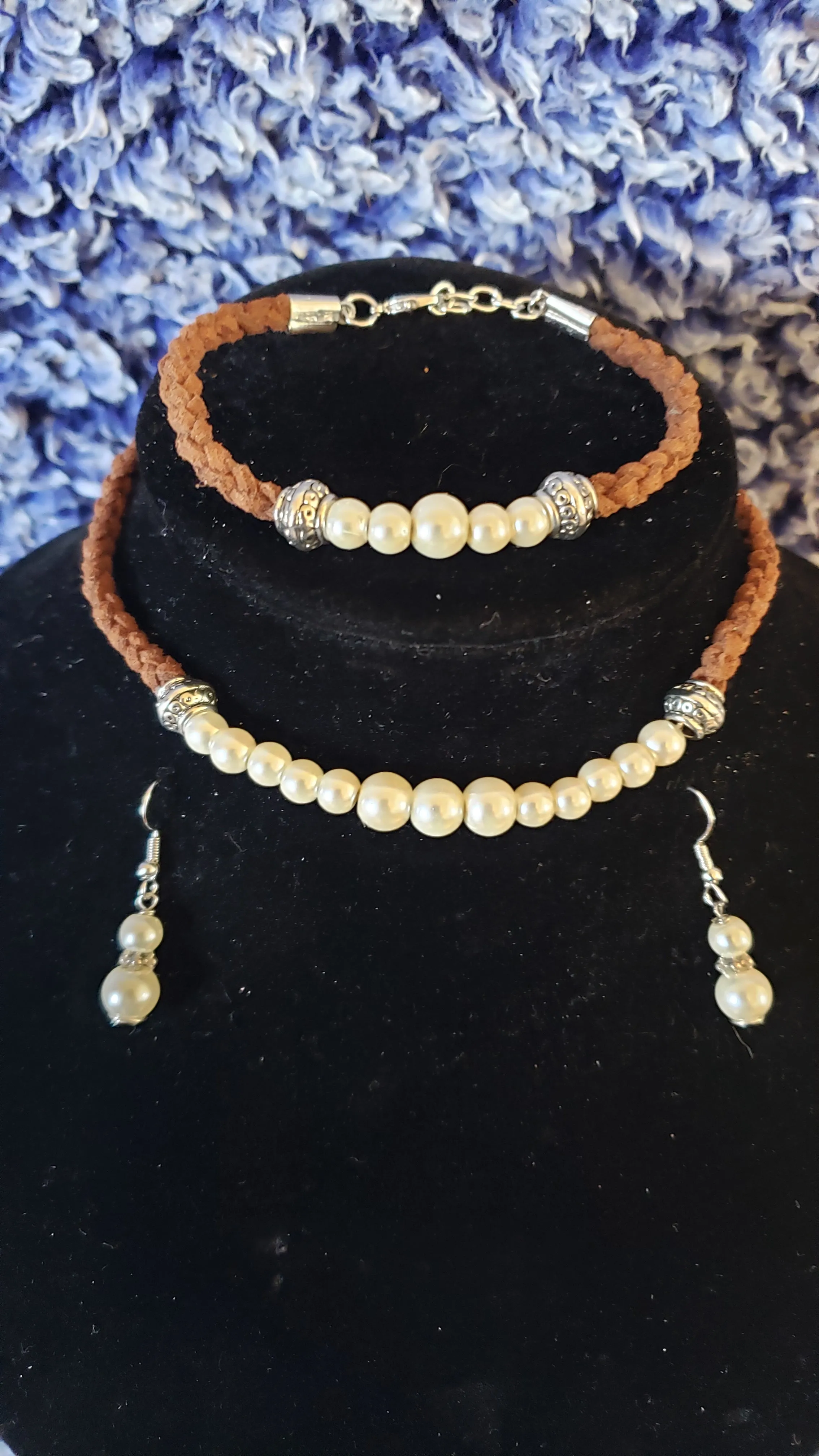 Glass Pearls & Brown Leather Set. Choker, Bracelet & Earrings. Fully adjustable with Lobster Claw Clasps.