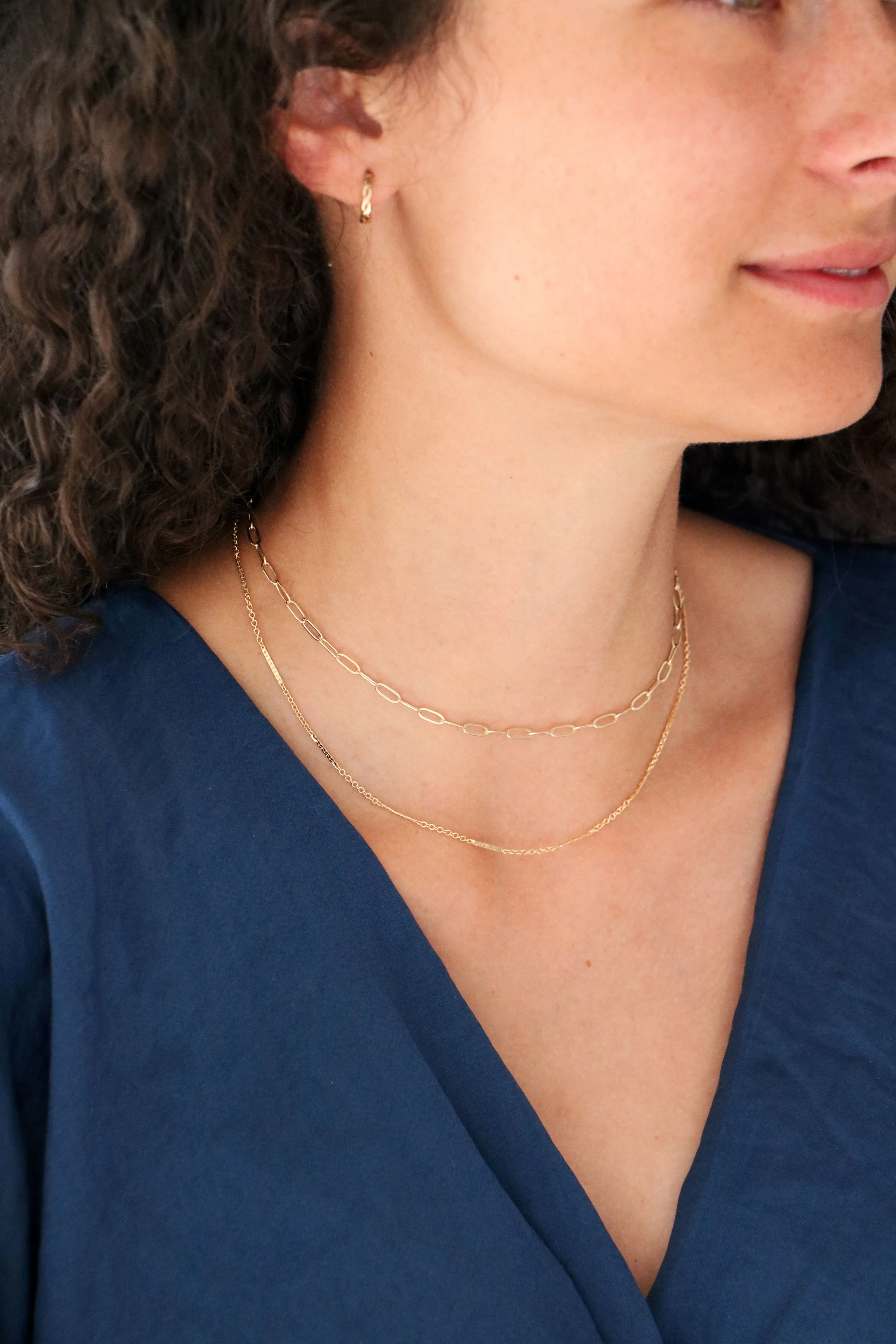 layering chain {silver   gold }