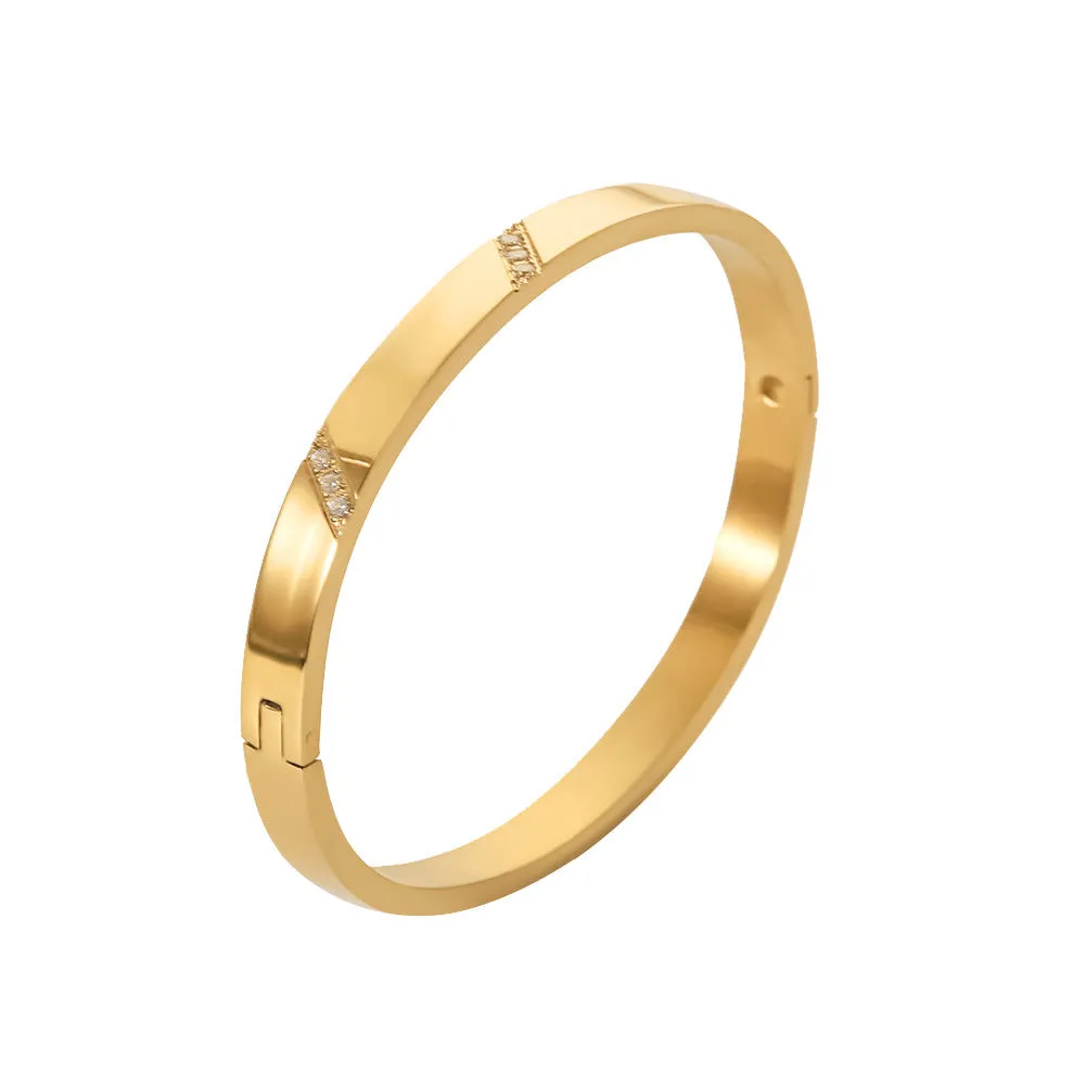 Lucia Gold Bangle Bracelet