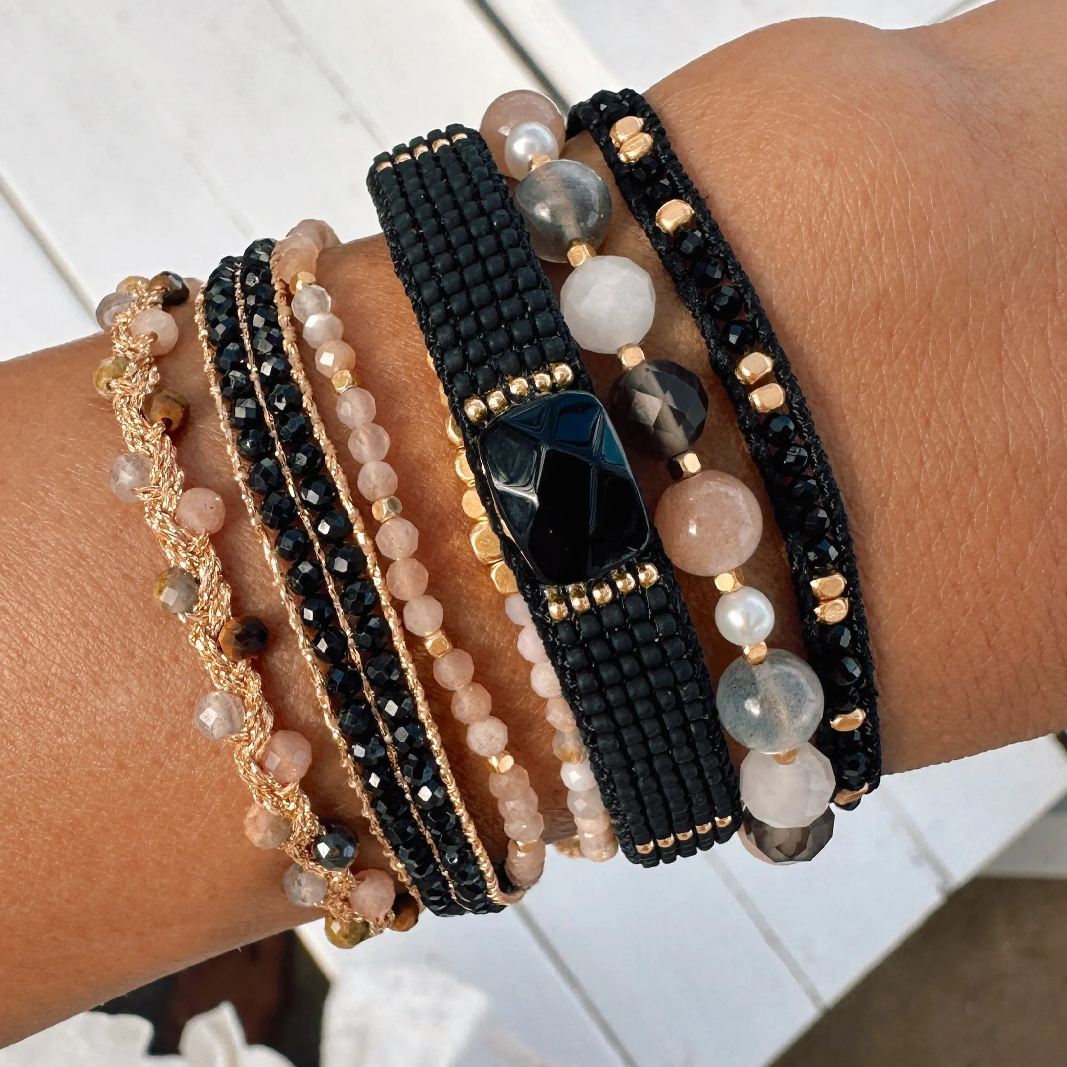 LULU STONE DOT BRACELET