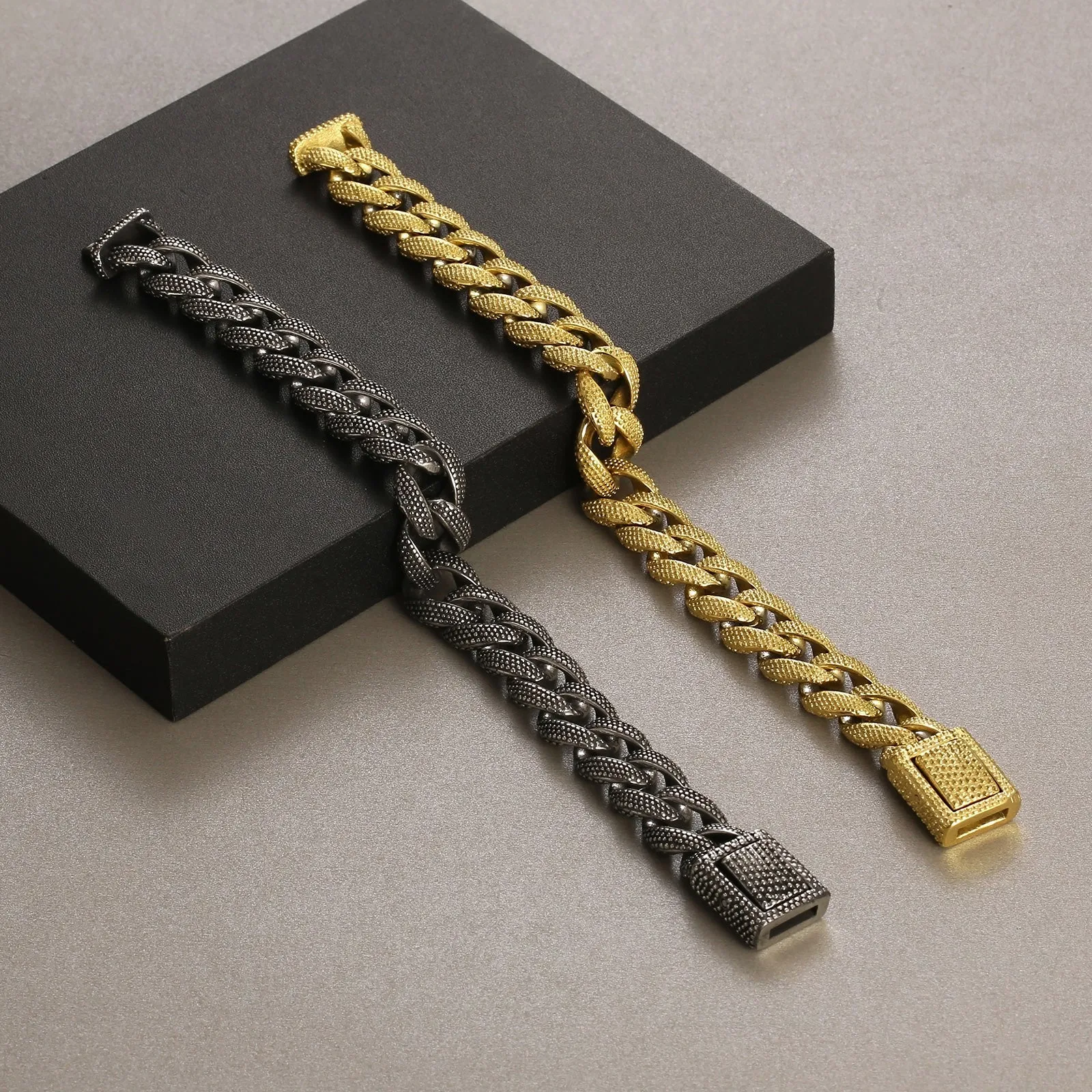 Men's Titanium Stainless Steel Textured Gold Bracelet - Luxurious Cuban Link Style with Secure Clasp