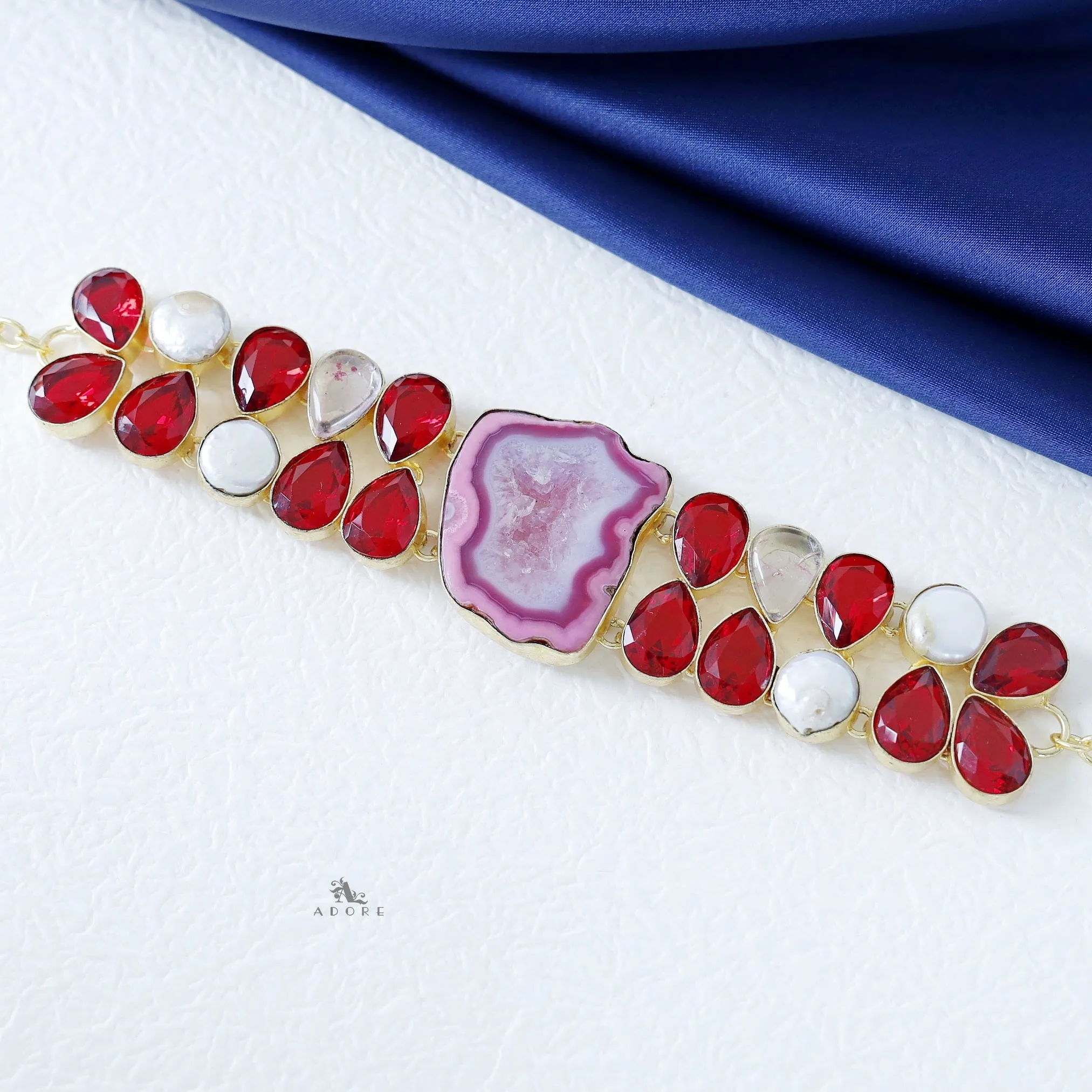 Nikshitha Agate   Baroque   Glossy Choker