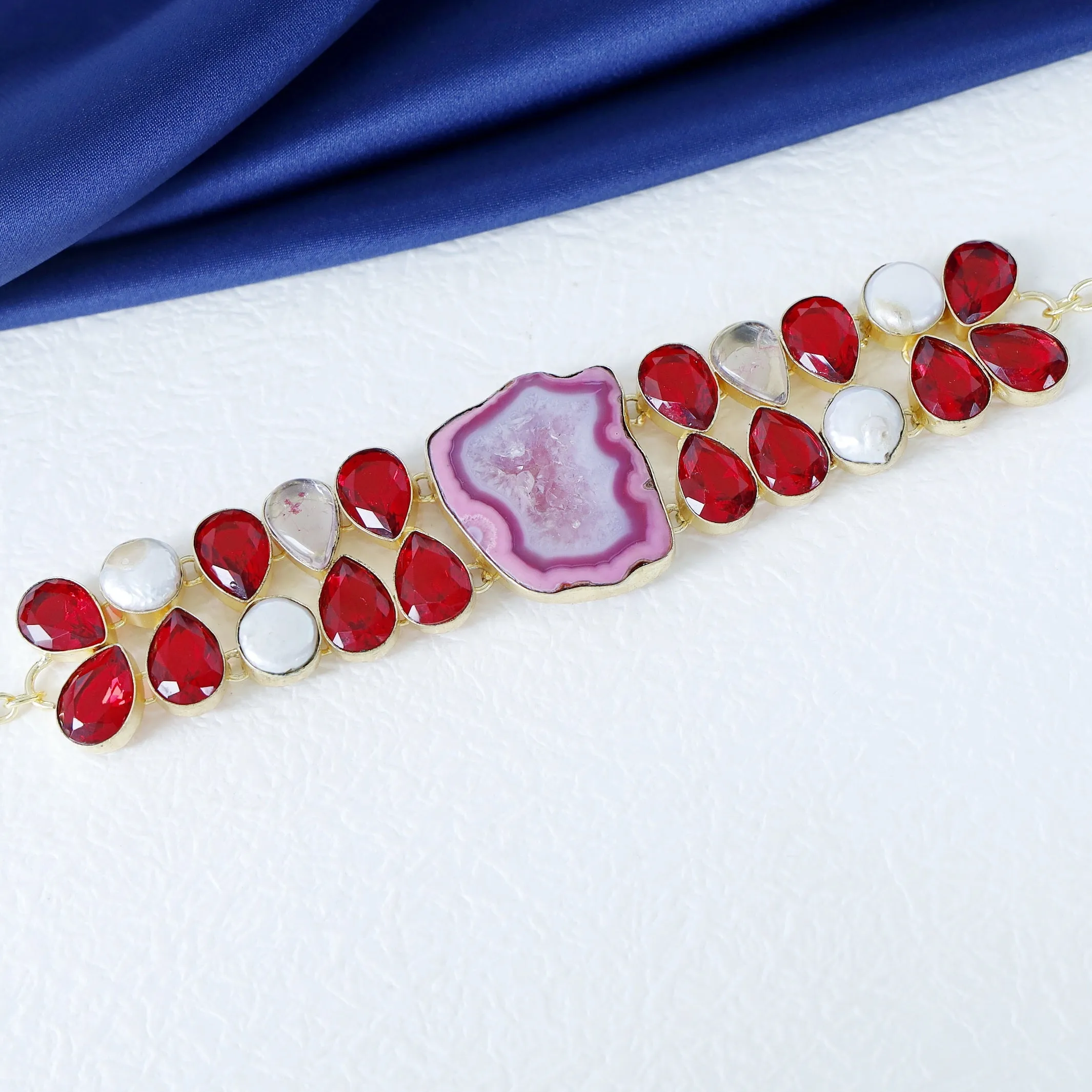 Nikshitha Agate   Baroque   Glossy Choker