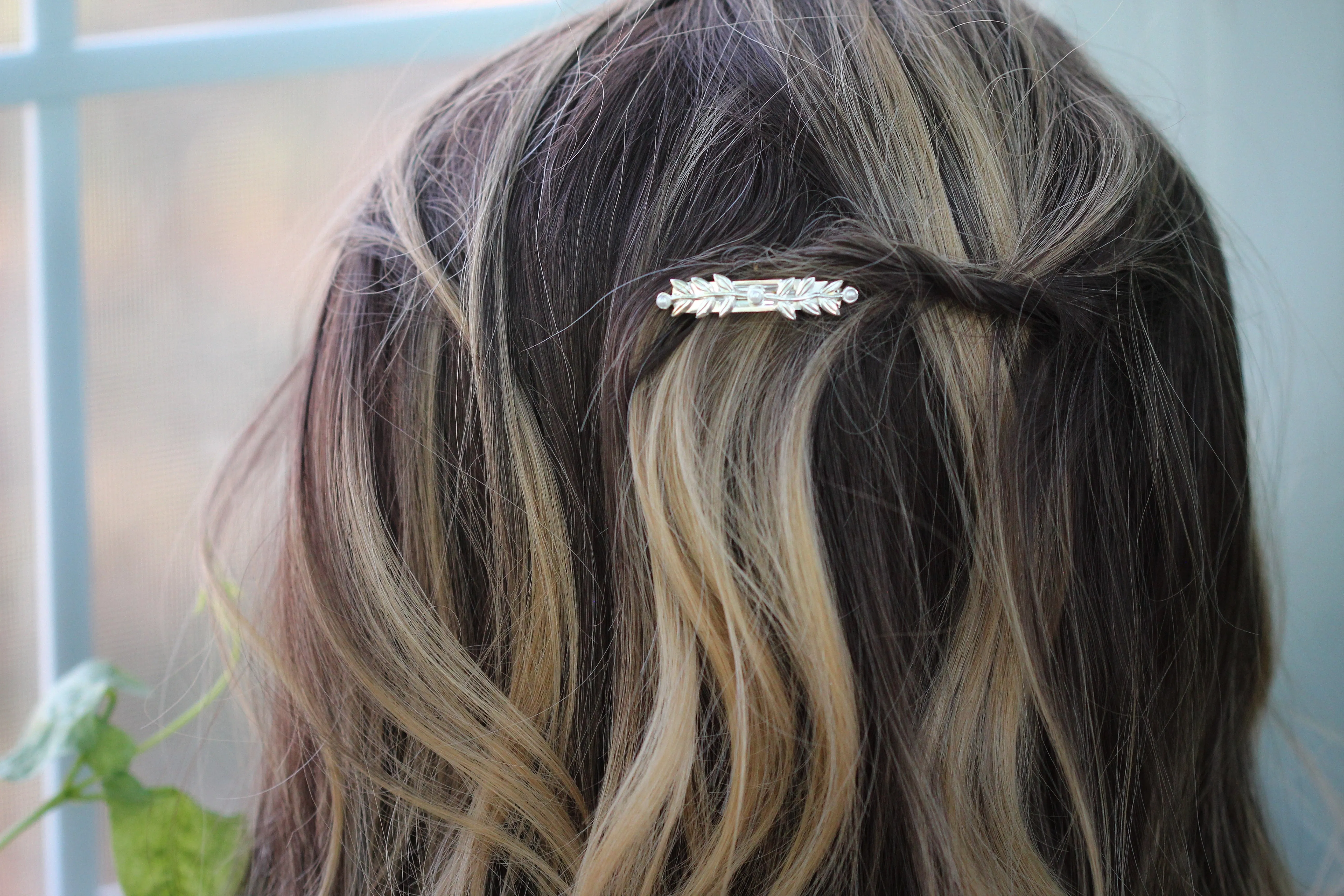 Preorder * Dainty Stems & Leaves Barrette