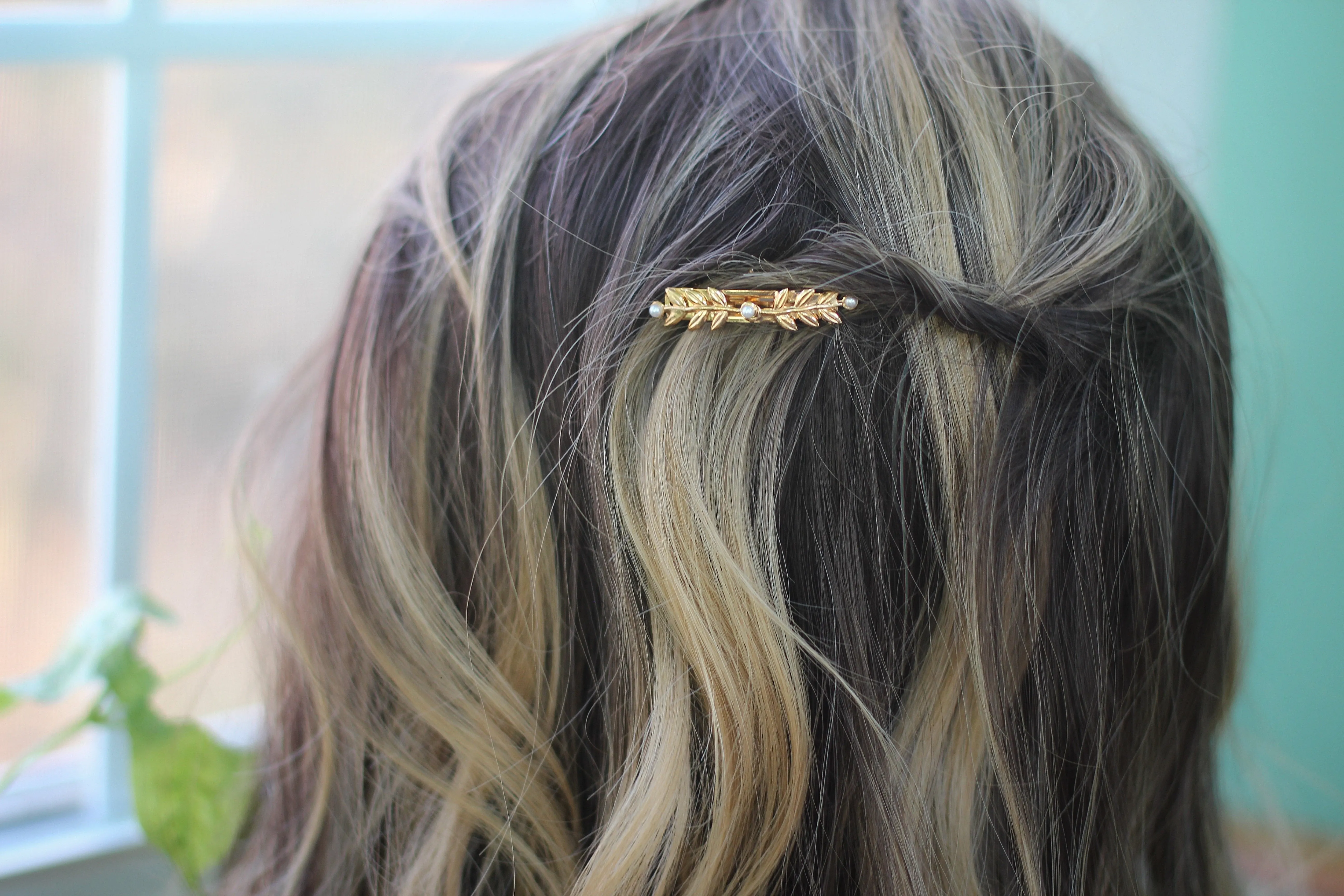 Preorder * Dainty Stems & Leaves Barrette