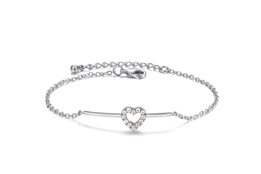 Simple Ladies Fashion Hollow Heart Shaped Crystal Bracelet