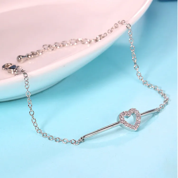 Simple Ladies Fashion Hollow Heart Shaped Crystal Bracelet