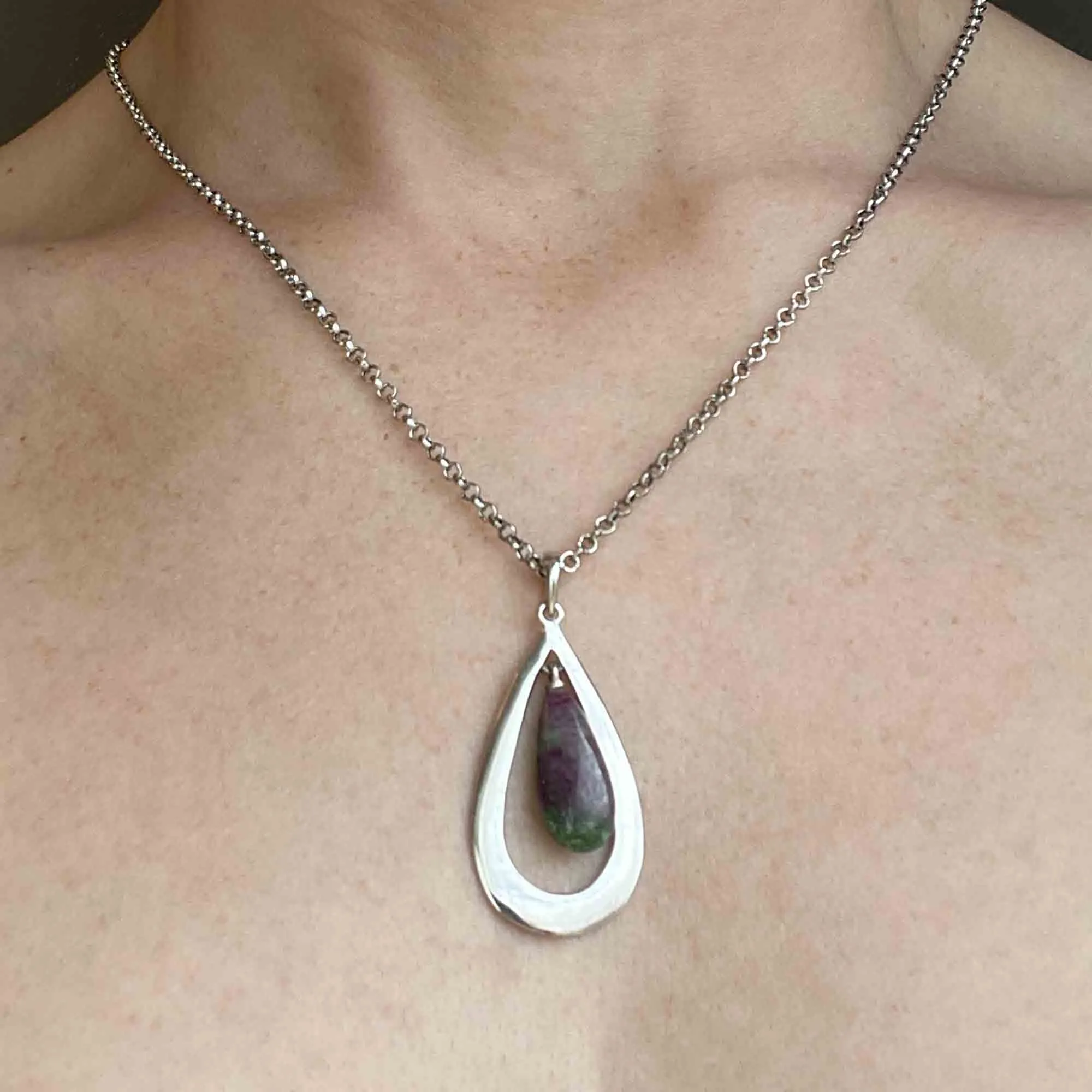 Vintage Silver Ruby Zoisite Pendant Necklace