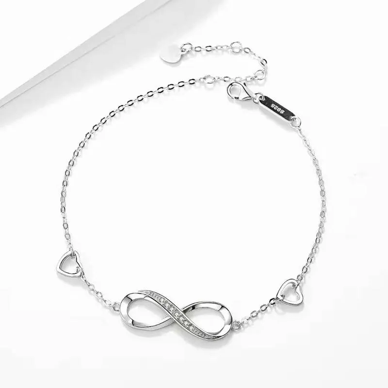 Zircon Mobius Strip Silver Bracelet for Women